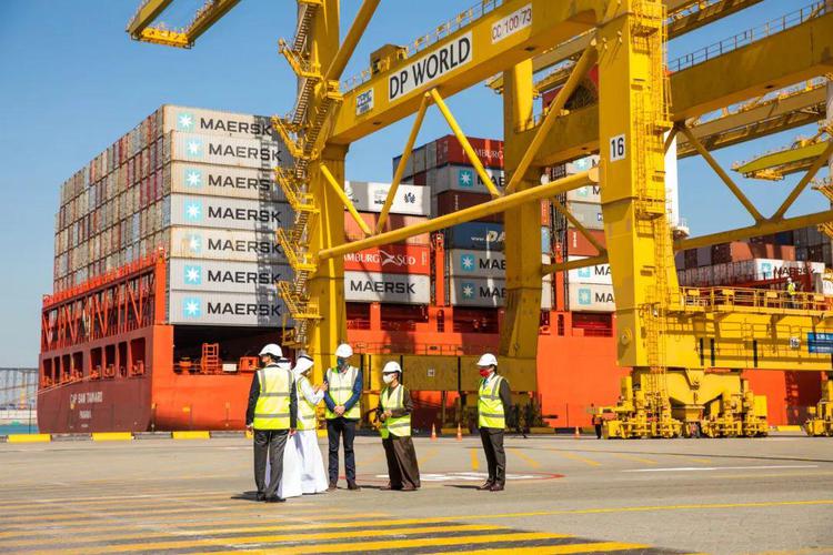 A.P. MOLLER – MAERSK AND DP WORLD ENTER A LONG-TERM PARTNERSHIP TO DECARBONISE LOGISTICS AND IMPROVE CUSTOMER SERVICES.jpg