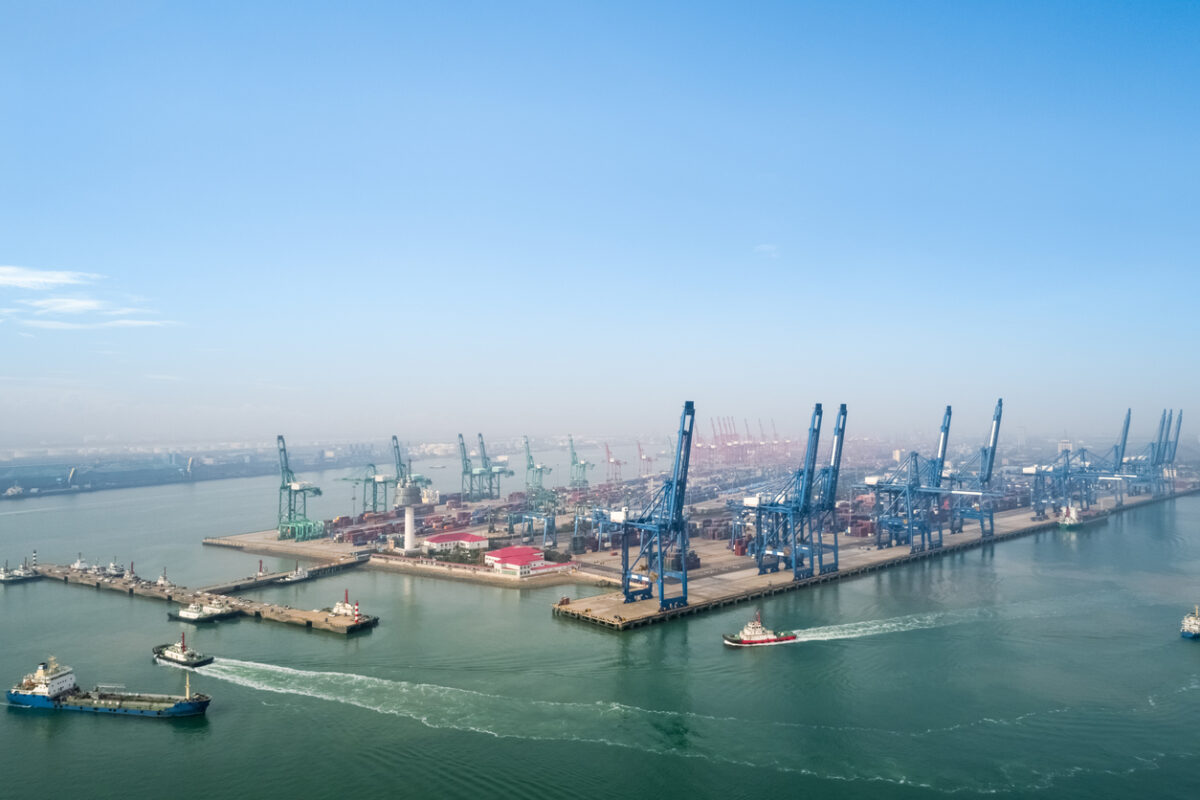 Tianjin Port transformed by Huawei autonomous driving software.jpg