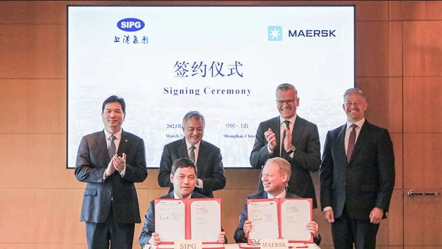 Maersk, Shanghai International Port Group ink MoU for green methanol bunkering